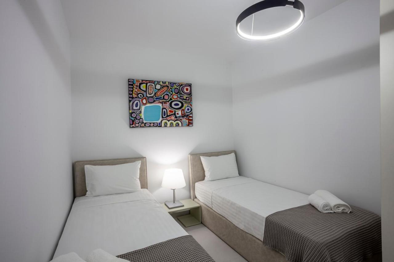 Habitat 29 A Apartment